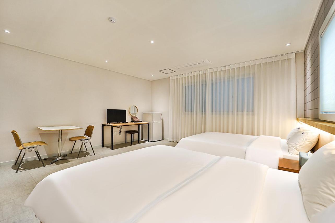 Ciel Mini Hotel คยองจู ภายนอก รูปภาพ