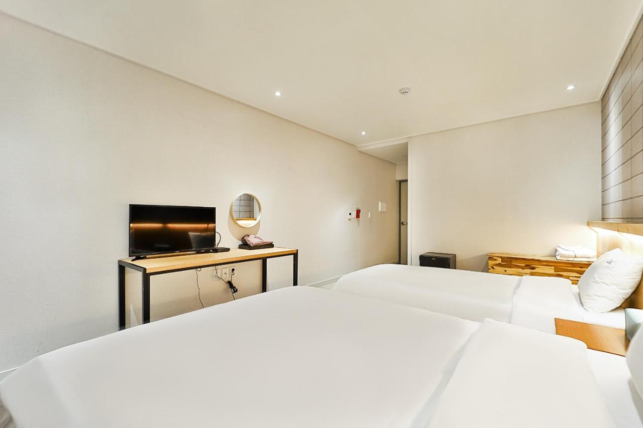 Ciel Mini Hotel คยองจู ภายนอก รูปภาพ