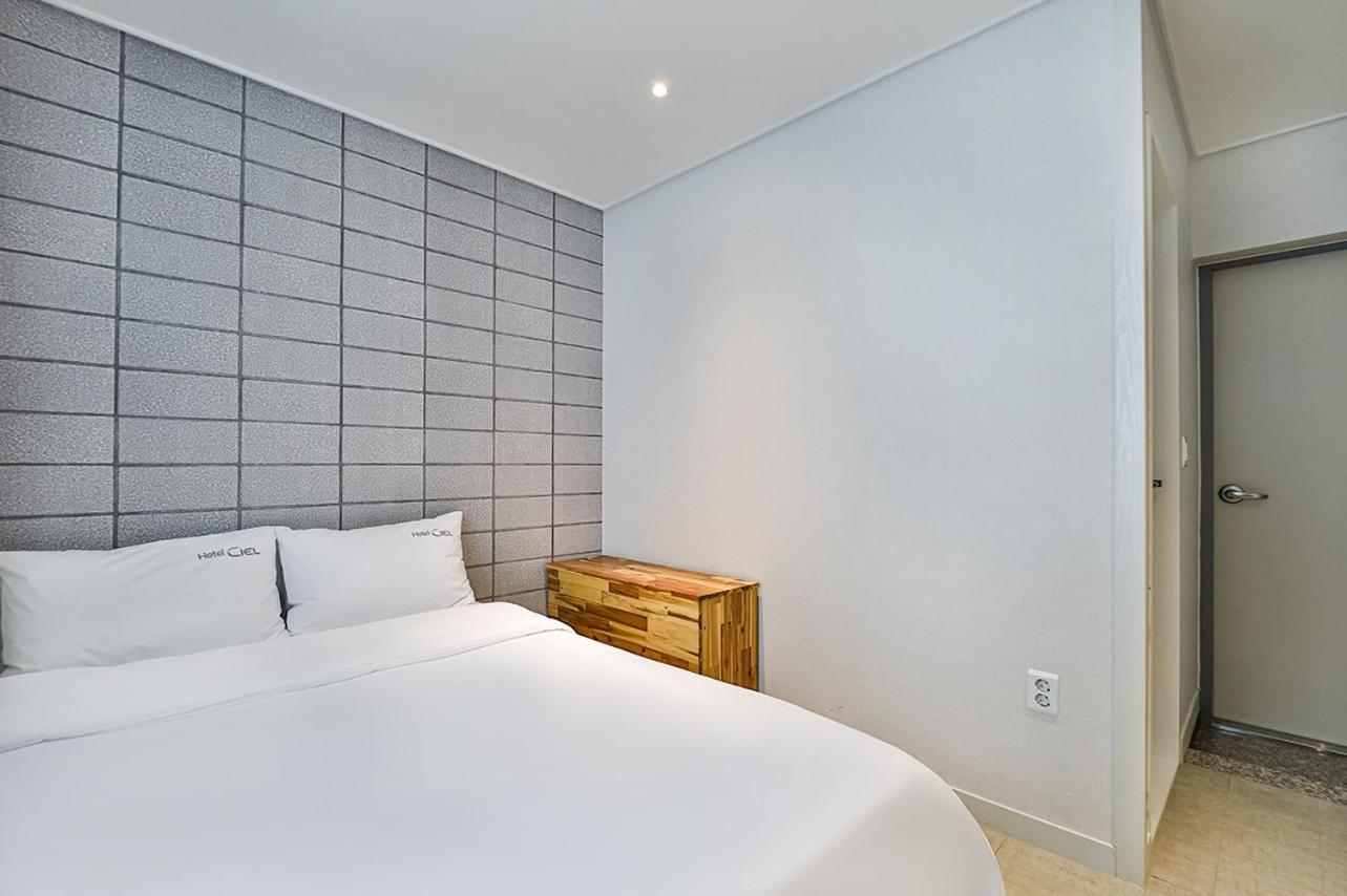 Ciel Mini Hotel คยองจู ภายนอก รูปภาพ